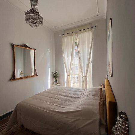 Elegante e accogliente appartamento a Torino Esterno foto