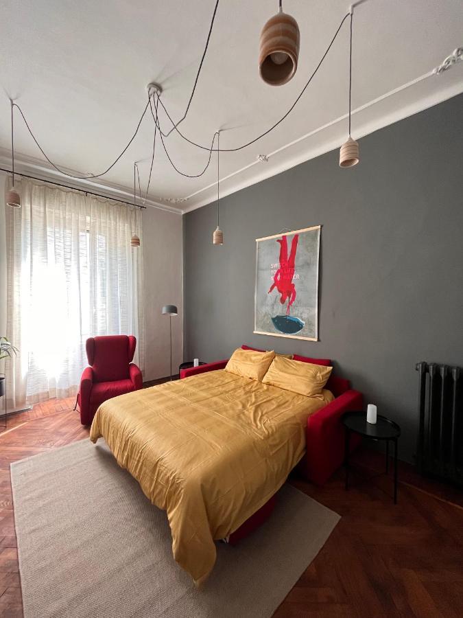 Elegante e accogliente appartamento a Torino Esterno foto